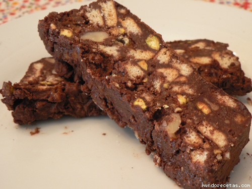 Postre Fácil de Chocolate, Galletas y Frutos secos