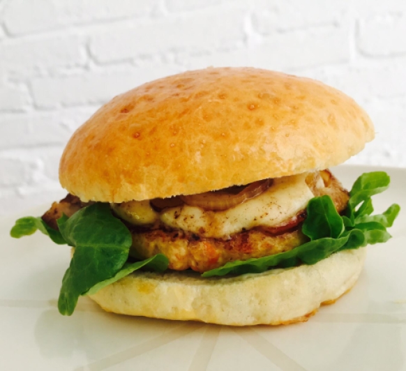 ''Hamburguesa súper rica'' y ''comida sana'' pueden ir en la misma frase,