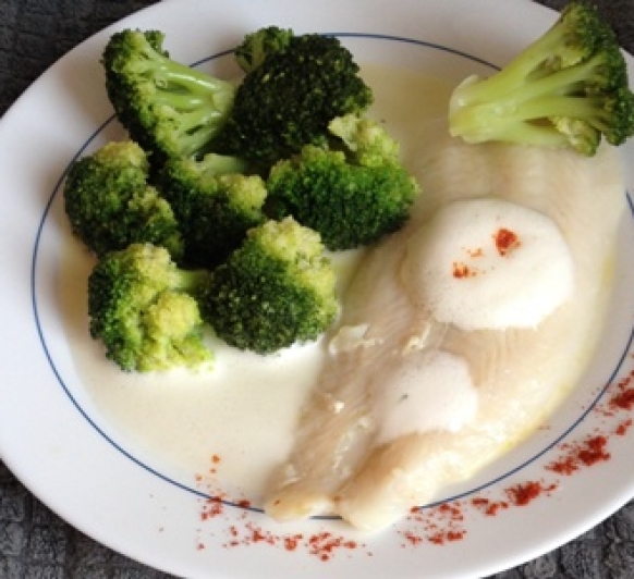 Panga con Brócoli y salsa de Vichyssoise