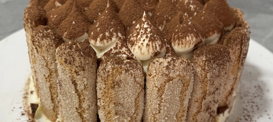 Tiramisú a mi manera con licor de crema de whisky y sin huevo