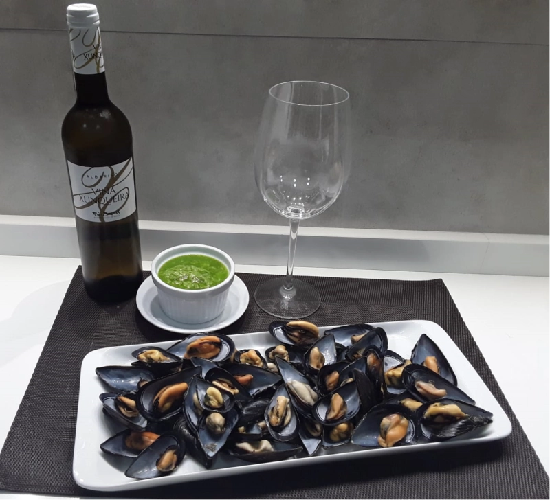 CLÓCHINAS AL VAPOR CON MOJO VERDE DE DANI GARCÁA ®