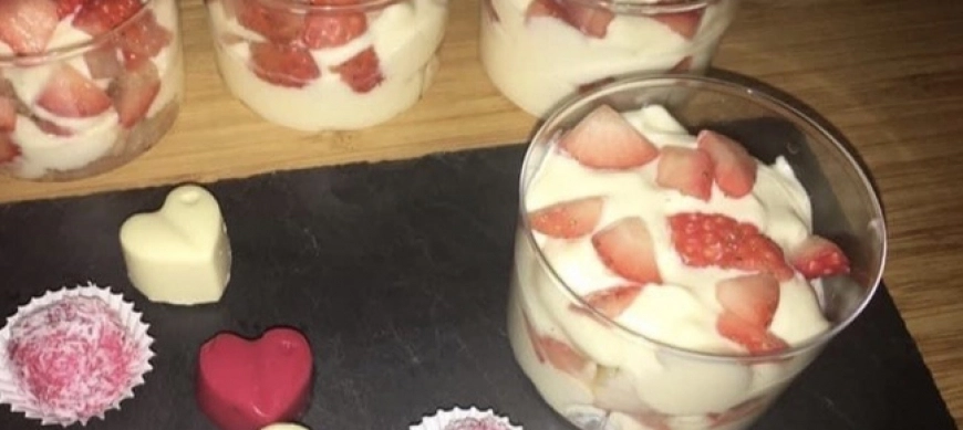 Tiramisú de fresa