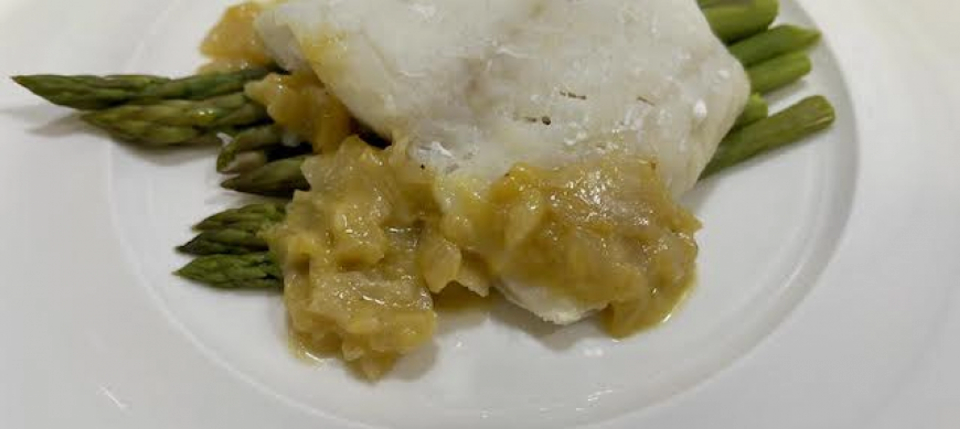 Bacalao con Salsa de Mango para Sorprender a Todos