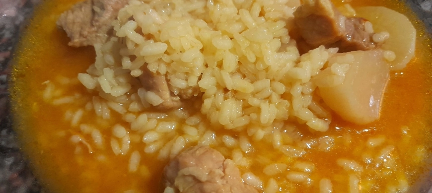 ARROZ CON COSTILLAS Y NABOS