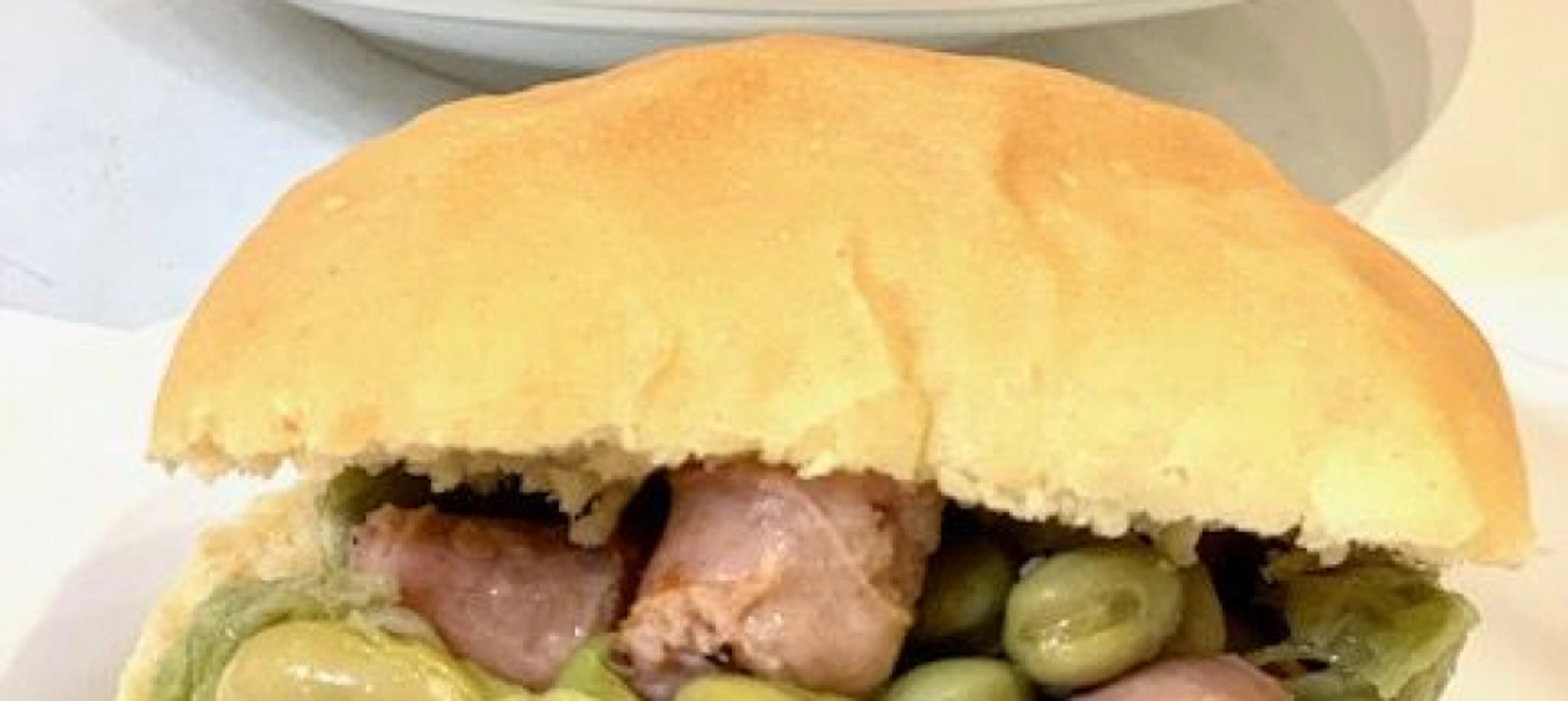 HABAS CON AJOS TIERNOS Y LONGANIZAS (TM31, TM5, TM6) BOCATA FALLERO