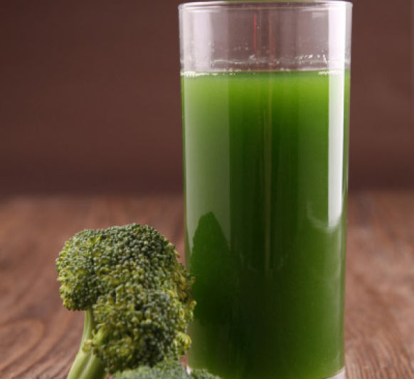 Zumo verde de brócoli superpoderoso