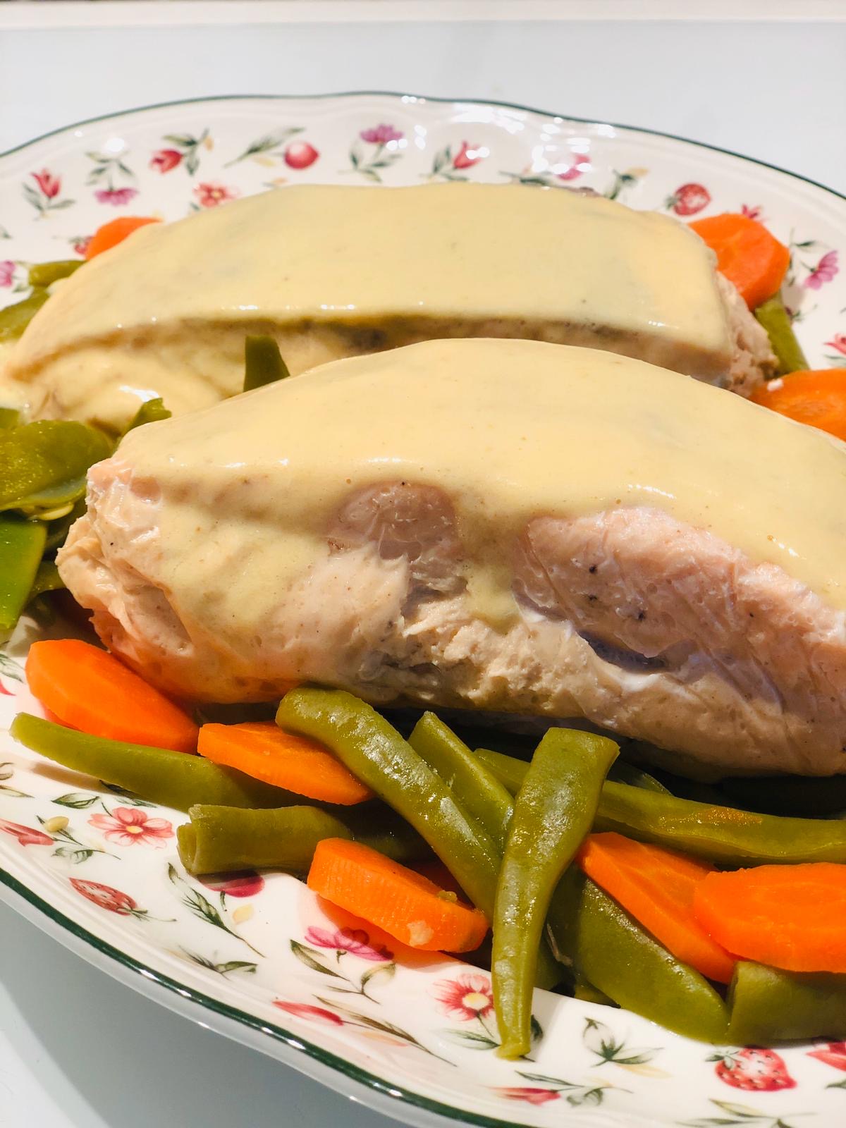 Salmón relleno de su mousse con salsa de mango con Thermomix