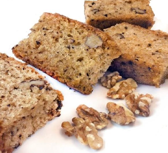 Bizcocho de Nueces, nata y canela
