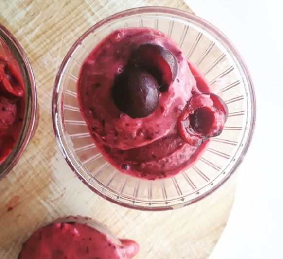 REFRESCANTE HELADO DE CEREZA, ¡SABOREA EL VERANO!