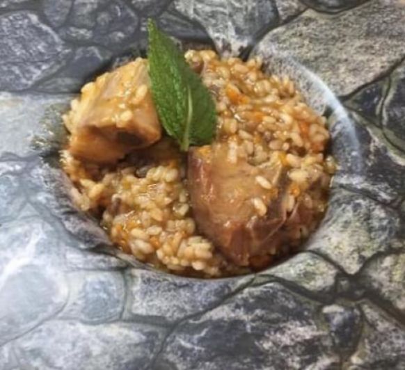 Arroz cremoso de costillas con morcilla