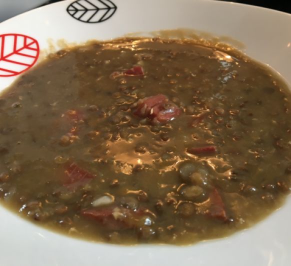 Lentejas de jamón con chorizo a cocción lenta