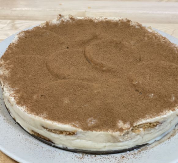 Tarta de leche merengada y café (blanco y negro)