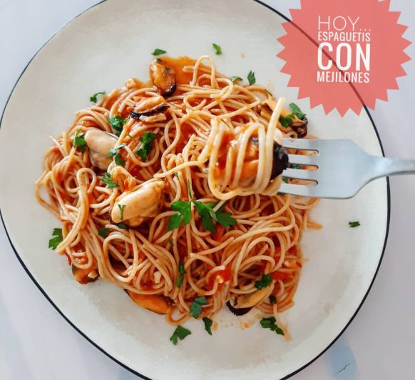 ESPAGUETIS CON MEJILLONES, sencillos y sabrosos