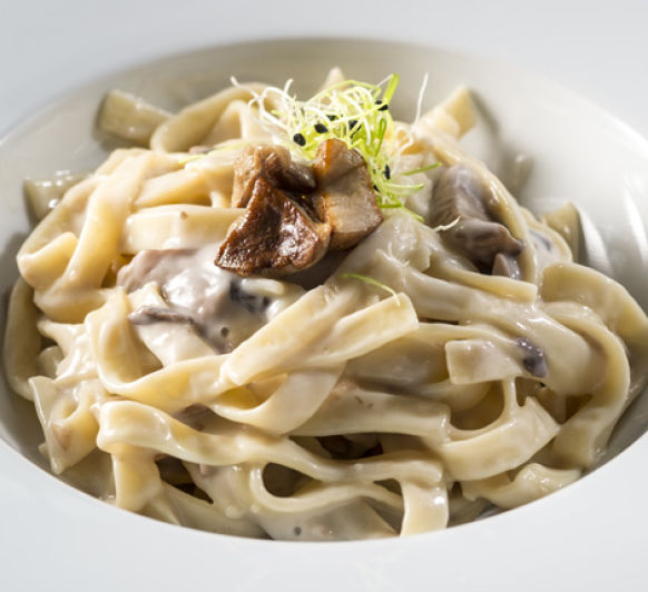Tagliatelle al funghi porcini con Thermomix®